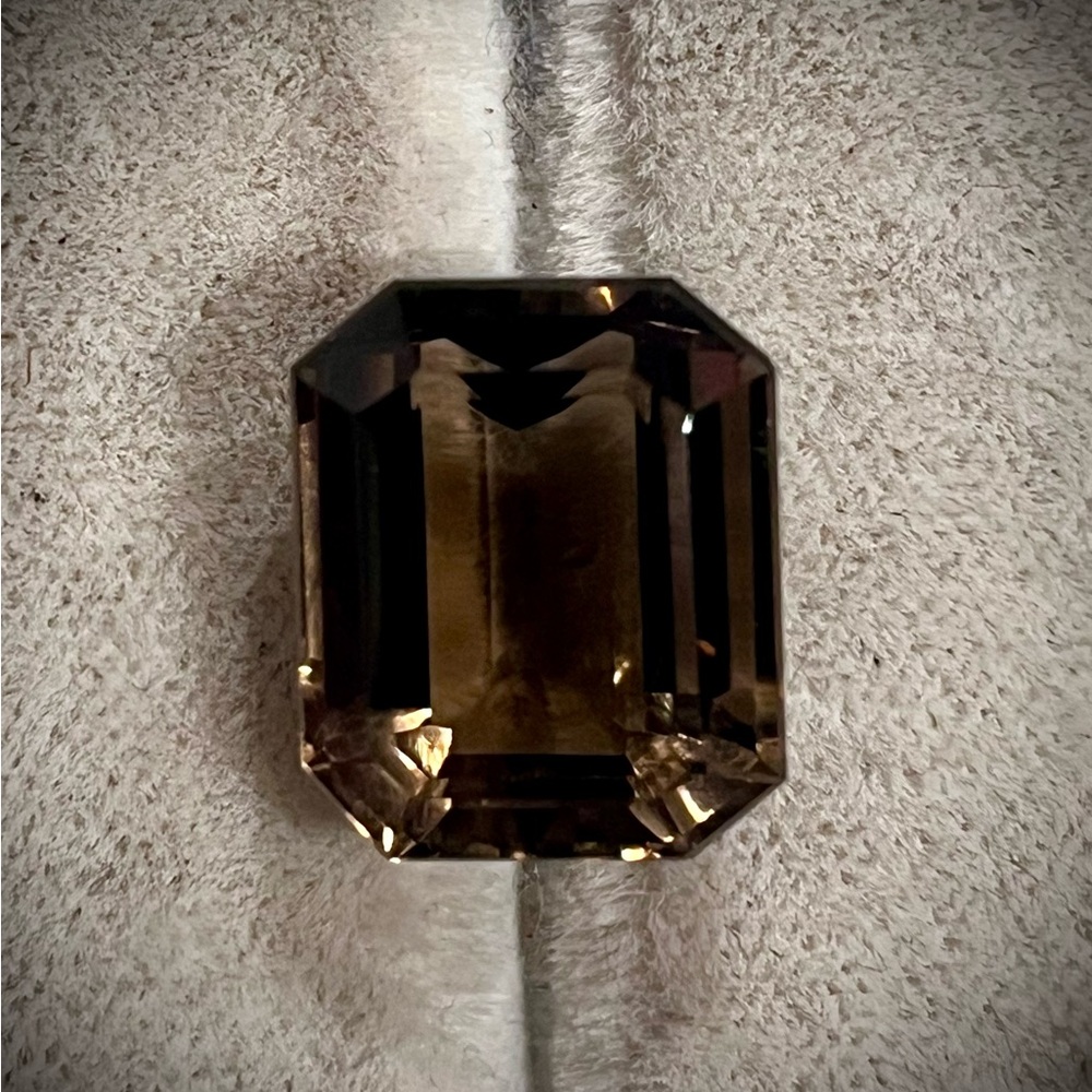 16.1 carat emerald shaped smoky quartz